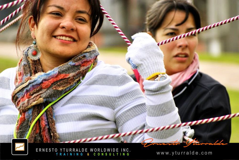 Talleres de Cuerdas en LATAM | Actividades de Team Building para equipos de alto desempeño
