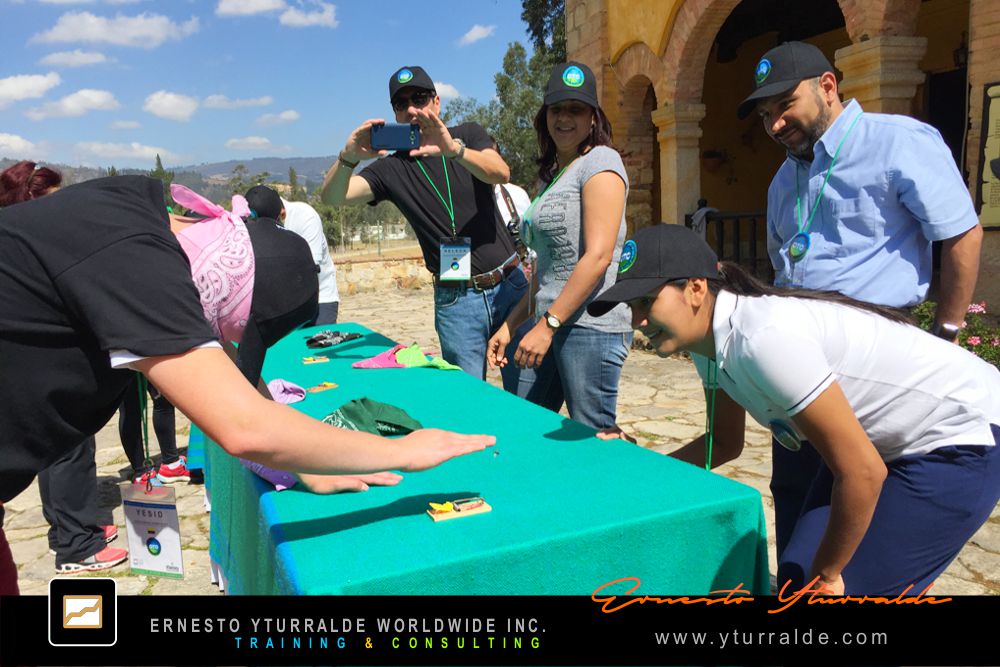 Talleres Experienciales | Team Building LATAM | Team Building Empresarial en Bogotá para crecimiento organizacional